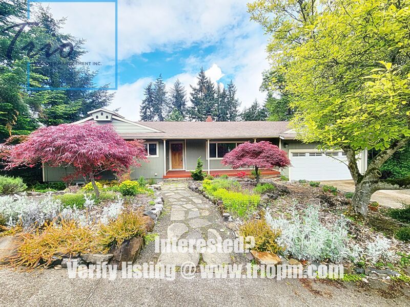 Beautiful 4 Bed 3 Bath Modern Home with Two Bonus Rooms property image
