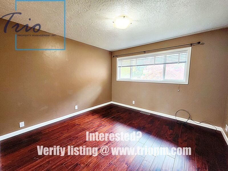 Beautiful 4 Bed 3 Bath Modern Home with Two Bonus Rooms property image