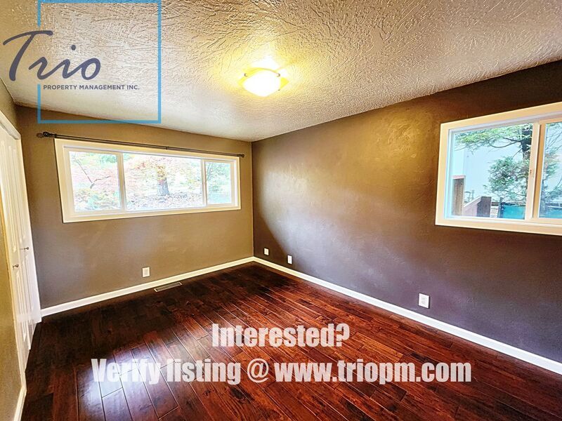 Beautiful 4 Bed 3 Bath Modern Home with Two Bonus Rooms property image