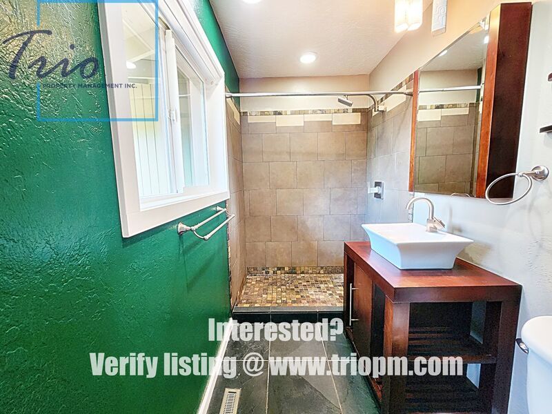 Beautiful 4 Bed 3 Bath Modern Home with Two Bonus Rooms property image