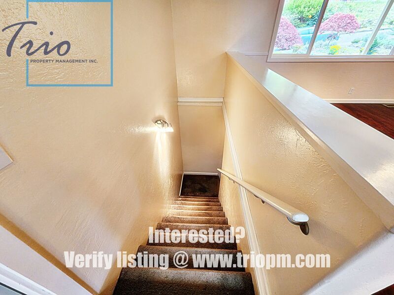 Beautiful 4 Bed 3 Bath Modern Home with Two Bonus Rooms property image