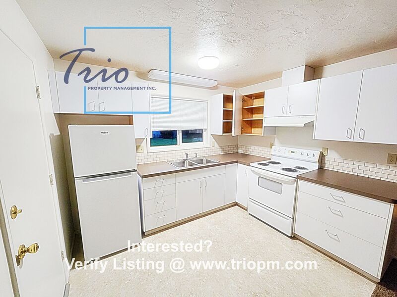 Two Bedroom One Bath Duplex in Desirable South Eugene property image