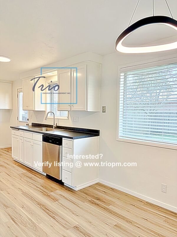 Updated 2 BR/1 BA duplex on Norkenzie! property image