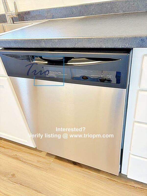 Updated 2 BR/1 BA duplex on Norkenzie! property image