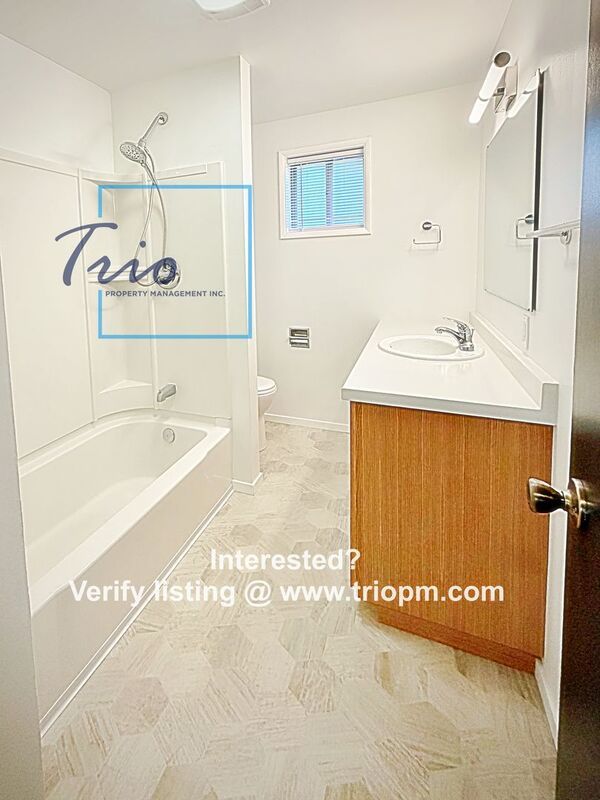 Updated 2 BR/1 BA duplex on Norkenzie! property image