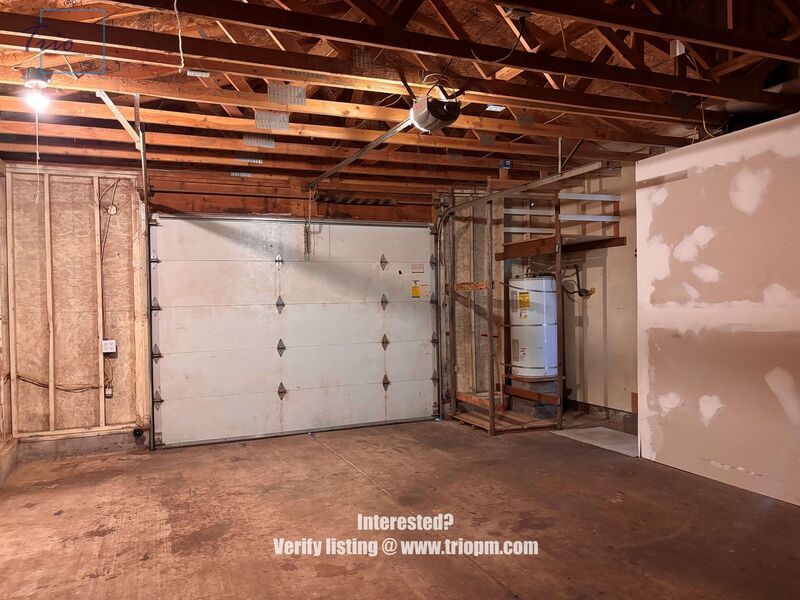 Gorgeous 3 bed 2 bath in Desirable Springfield Neighborhood property image