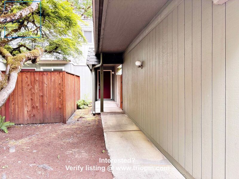 Spacious 2-Bed 2.5-Bath Townhome with Private Deck, 2-Car Garage & HOA Landscaping in Eugene property image