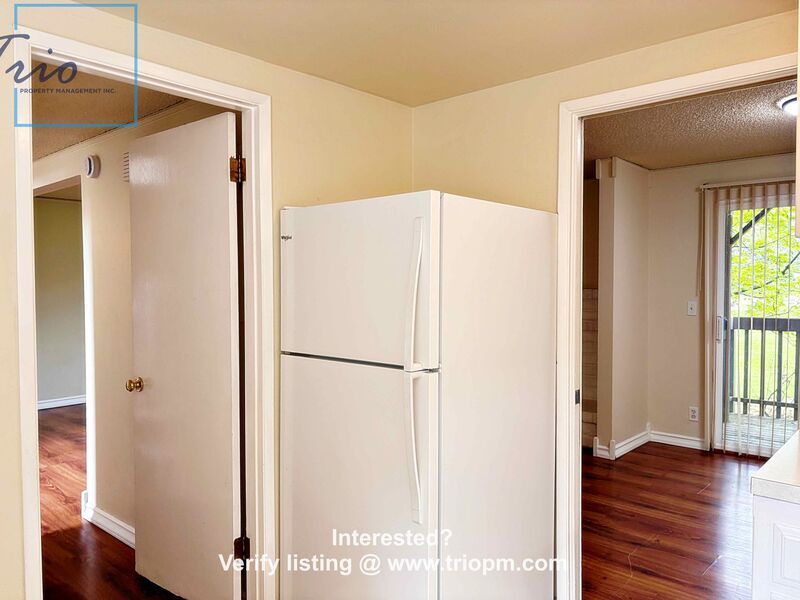 Spacious 2-Bed 2.5-Bath Townhome with Private Deck, 2-Car Garage & HOA Landscaping in Eugene property image