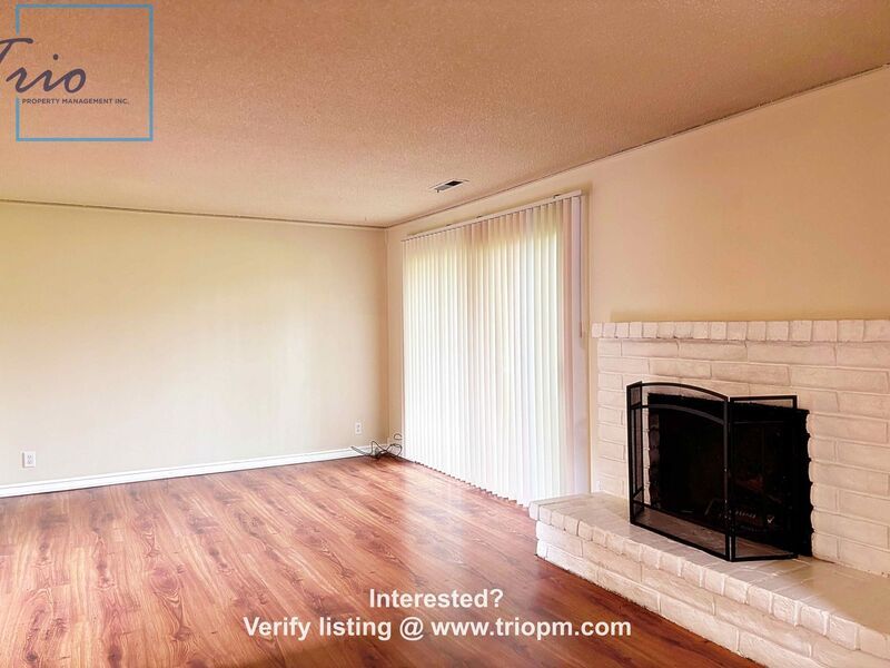Spacious 2-Bed 2.5-Bath Townhome with Private Deck, 2-Car Garage & HOA Landscaping in Eugene property image