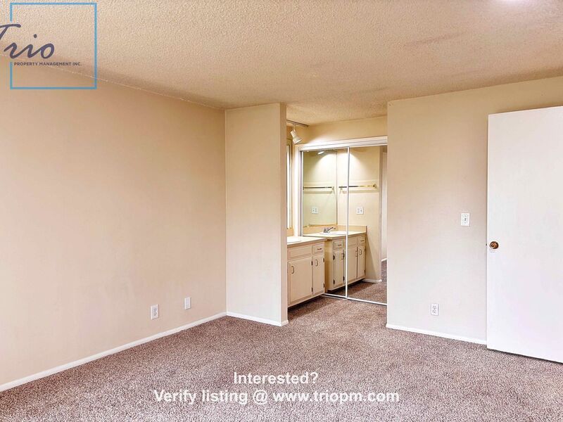 Spacious 2-Bed 2.5-Bath Townhome with Private Deck, 2-Car Garage & HOA Landscaping in Eugene property image