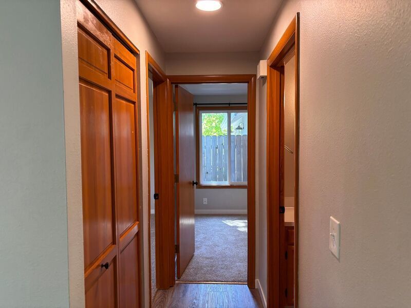 2BR/1BTH Duplex in Cal Young neighborhood! property image