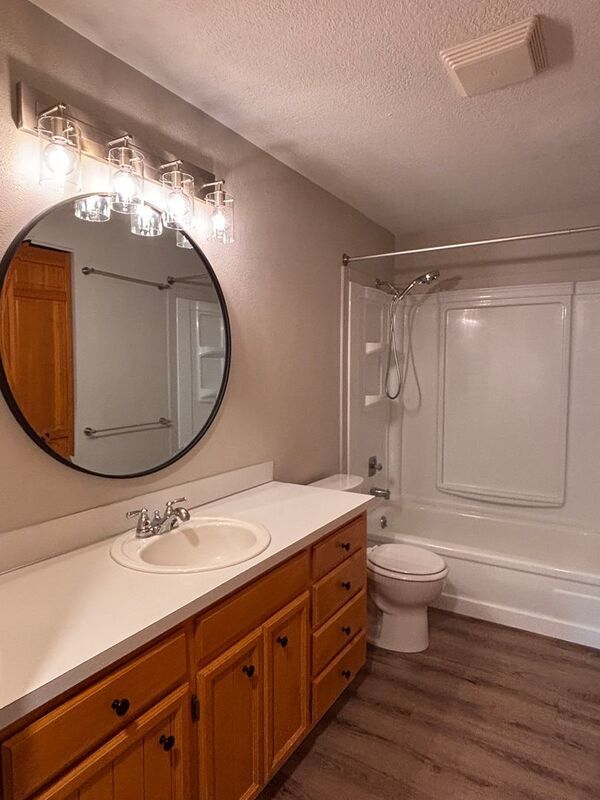 2BR/1BTH Duplex in Cal Young neighborhood! property image