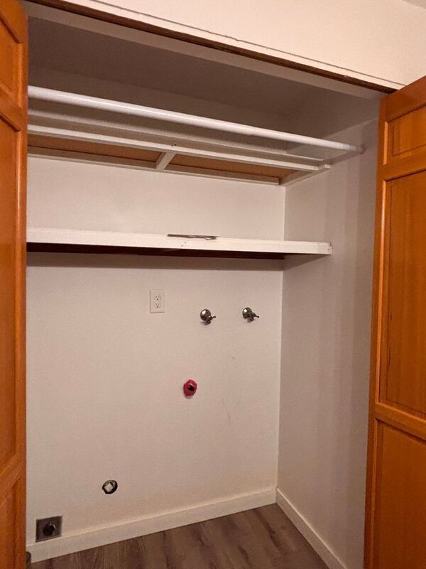 2BR/1BTH Duplex in Cal Young neighborhood! property image