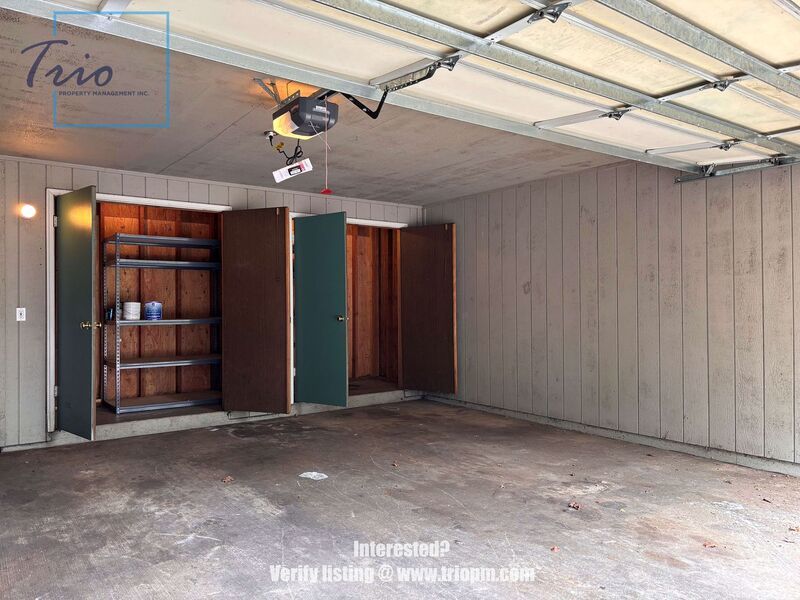 Spacious 2-Bed 2.5-Bath Townhome with Private Deck, 2-Car Garage & HOA Landscaping in Eugene property image