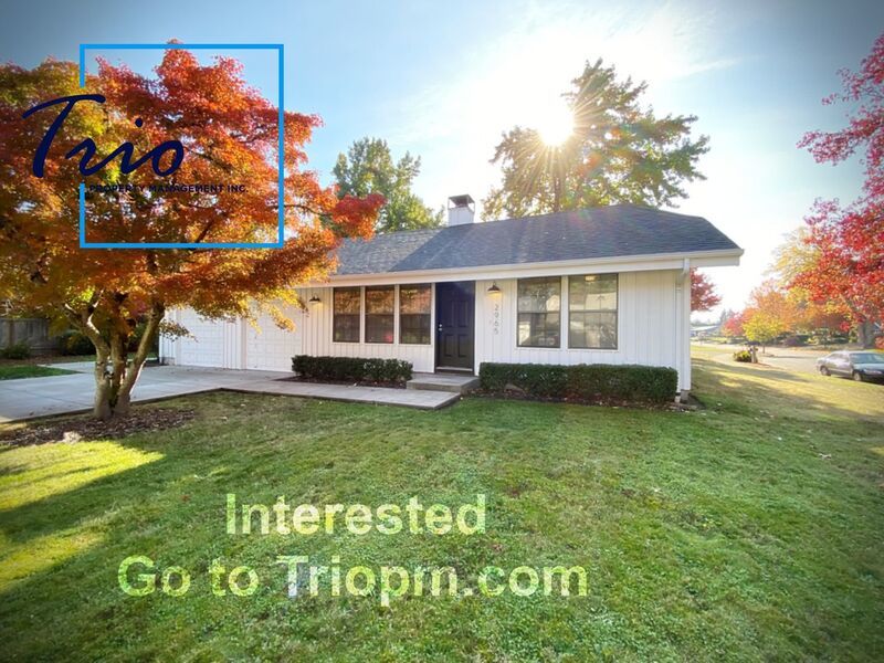 Adorable 2 BR/1 BA duplex in a wonderful location! property image