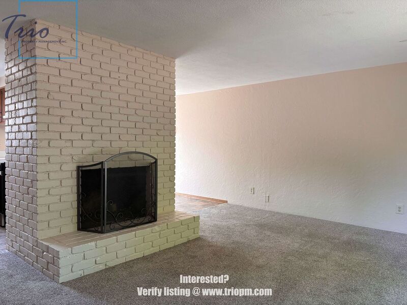 Spacious 3-Bedroom Duplex with Fireplace, Fenced Yard and Attached Garage property image