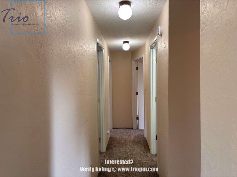 Spacious 3-Bedroom Duplex with Fireplace, Fenced Yard and Attached Garage property image
