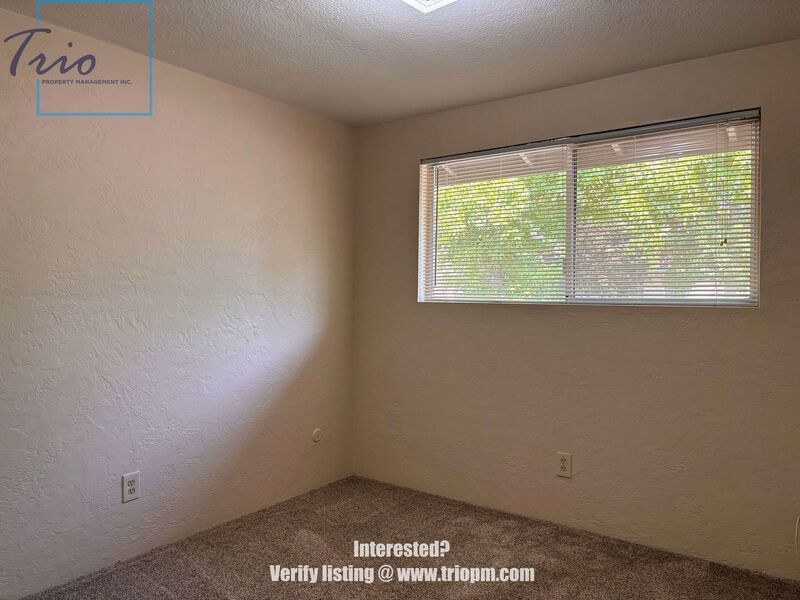 Spacious 3-Bedroom Duplex with Fireplace, Fenced Yard and Attached Garage property image
