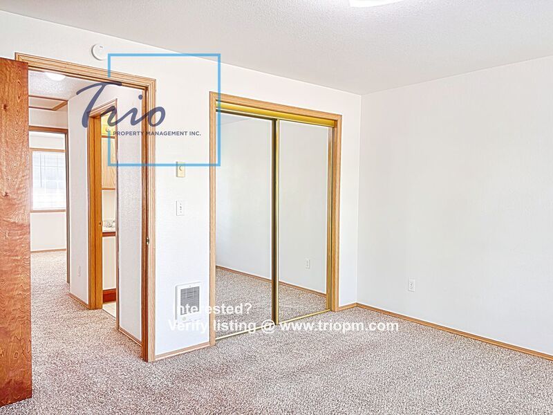 Great 3BR/2BA home off of River Rd! property image