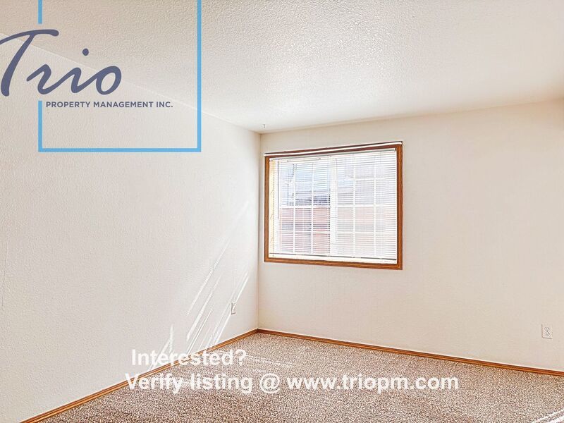 Great 3BR/2BA home off of River Rd! property image