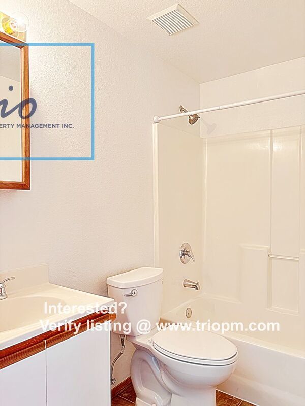 Great 3BR/2BA home off of River Rd! property image