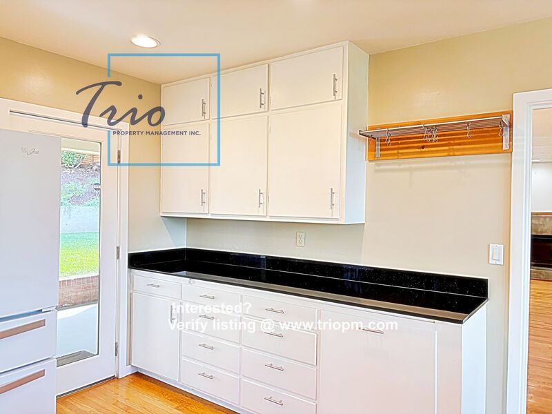 Charming & Spacious 3 Bd 2 BA! property image