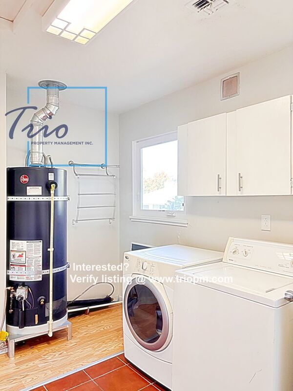 Charming & Spacious 3 Bd 2 BA! property image