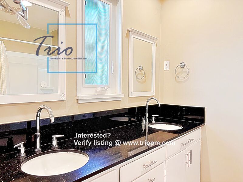Charming & Spacious 3 Bd 2 BA! property image